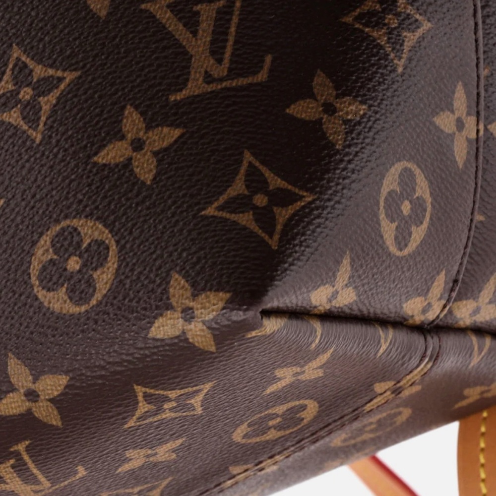 AUTHENTIC Louis Vuitton PM Monogram Montsouris Backpack. - Picture 4 of 16